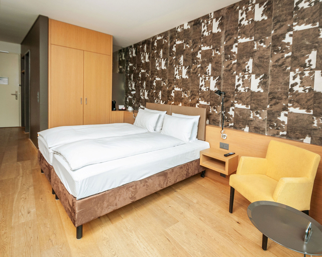 Bedroom 3, Tailormade Hotel SIHLPARK Schindellegi, Höfe