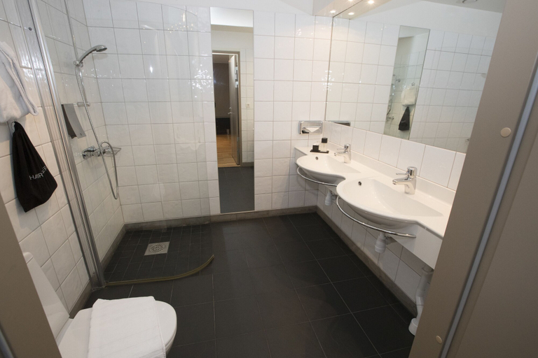Bathroom 5, Best Western Solna Business Park, Sundbyberg