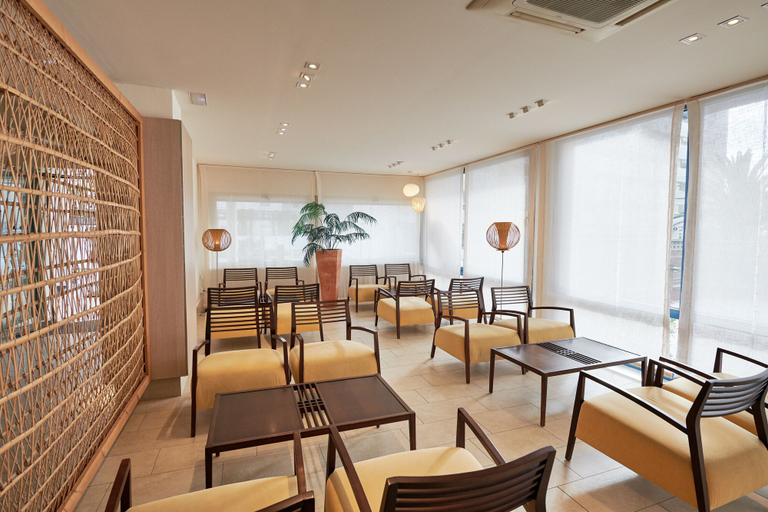 Food & Drinks 1, Checkin Blanes, Girona