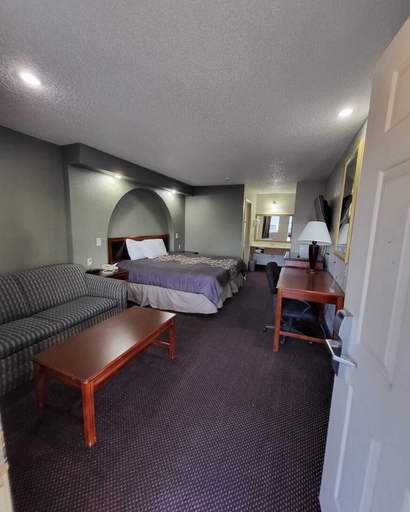 Bedroom 2, Hallmark Inn and Suites, Bexar