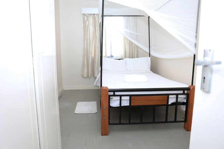 Bedroom 3, Kattaa's Quiet & Cozy Home near JKIA, Embakasi East