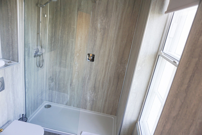 Bathroom 4, Manor House Hotel Cockermouth, Cumbria