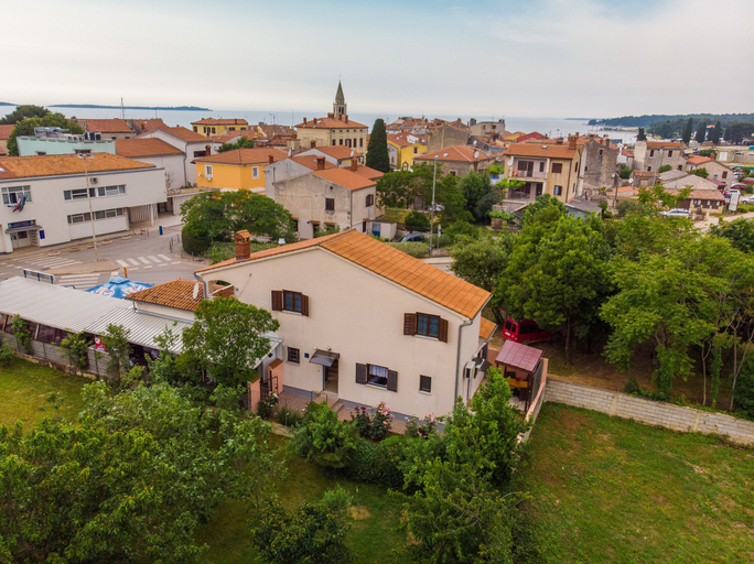 Others 4, Apartment 365, Fažana