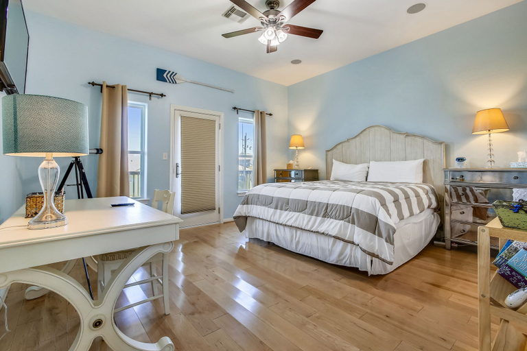 Bedroom 3, Harpoon Haven, Galveston