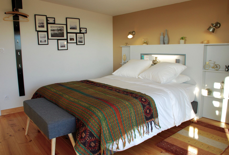 Bedroom 3, Chambre d'hotes Saga, Gers