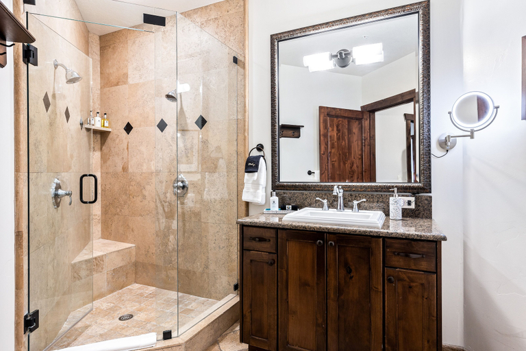 Bathroom 4, Canyons Corner Penthouse, Summit