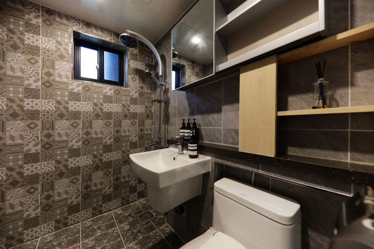 Bathroom 4, Daylight Lagomar Pension, Gijang