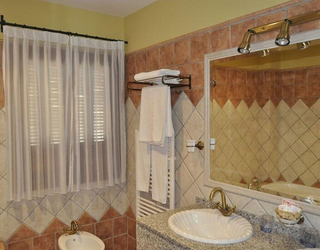 Bathroom 3, Hotel Escua, Málaga
