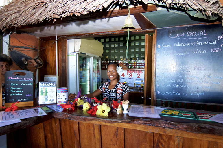 Food & Drinks 4, Deco Stop Lodge, Luganville