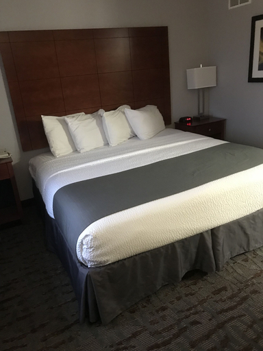 Bedroom 3, AmericInn by Wyndham Ankeny/Des Moines, Polk