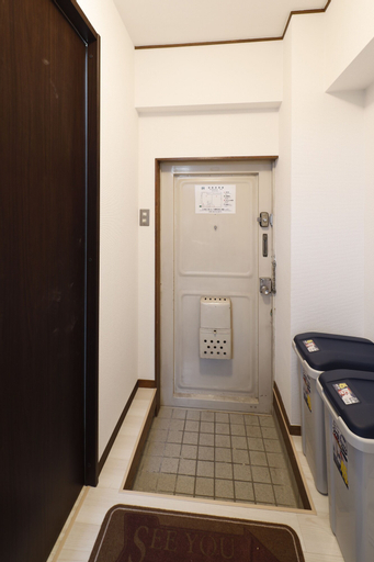 Others 4, G&R House 101, Shinjuku