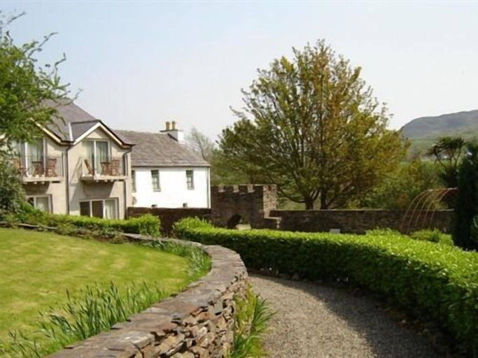 Exterior & Views 2, Woodhill House