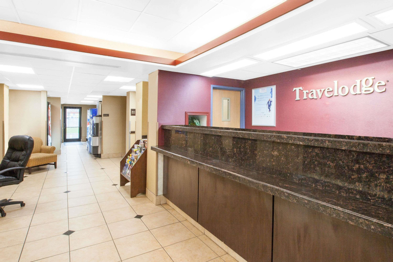 Public Area 2, Travelodge by Wyndham Romulus Detroit Airport, Wayne