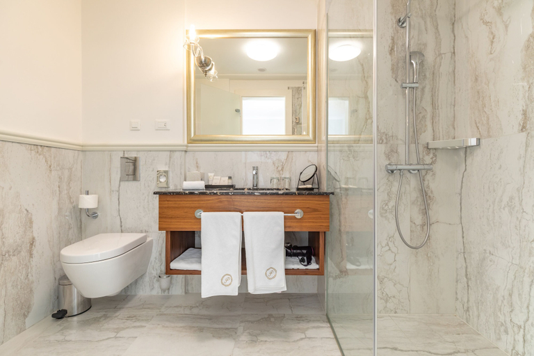 Bathroom 5, Le Premier Boutique Hotel, Zagreb