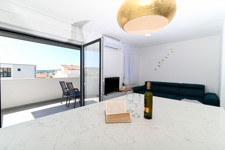 Others 4, Laura apartment, Trogir