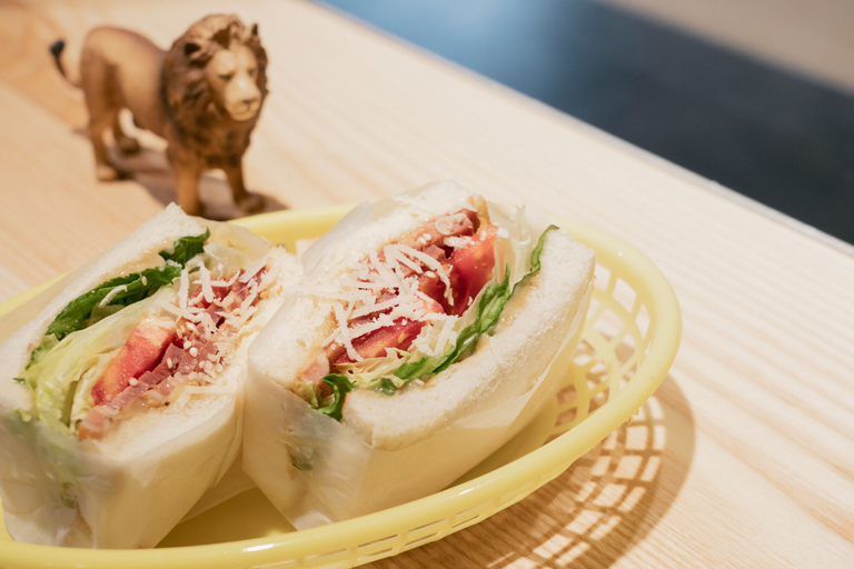 Food & Drinks 5, OwlStay Flip Flop Hostel Garden, Taipei City