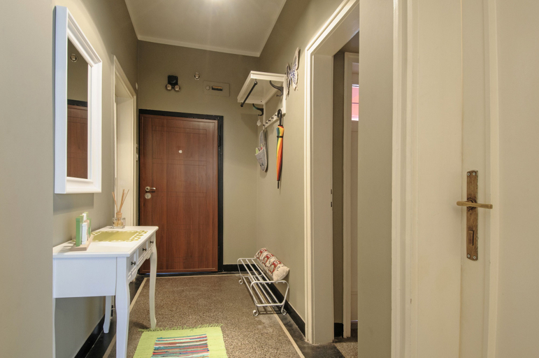 Others 3, 3 BDR Top Center Artistic Apartment - 115 m2, Stolichna