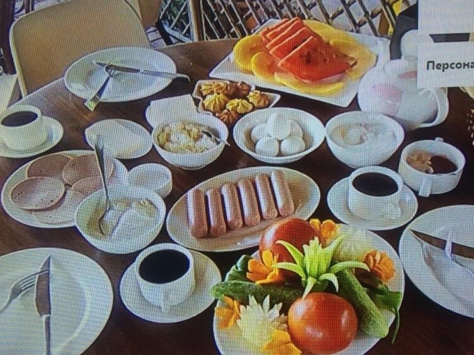 Food & Drinks 5, Gio 350, Kobuleti