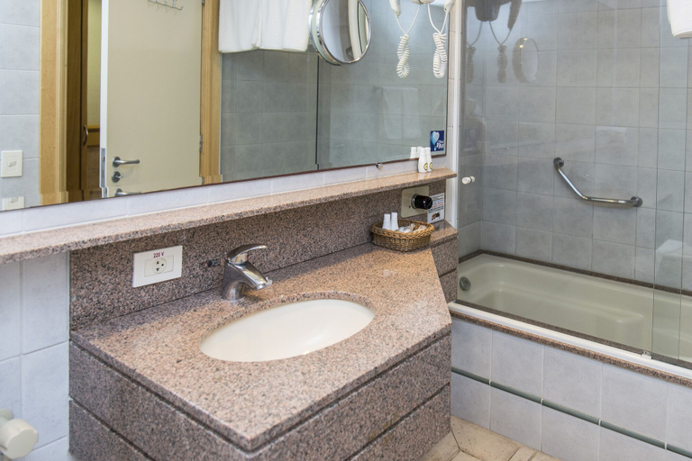 Bathroom 4, Dall'Onder Grande Hotel, Bento Gonçalves