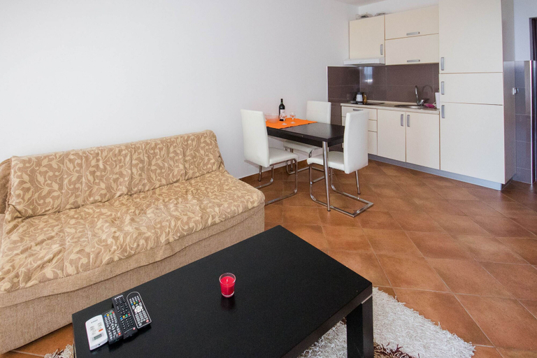 Others 5, Apartments Palma