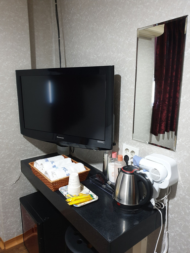 Others 4, Motel Sungji, Yongsan