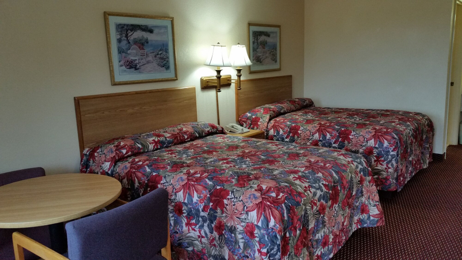 Bedroom 2, Relax Inn, Dougherty
