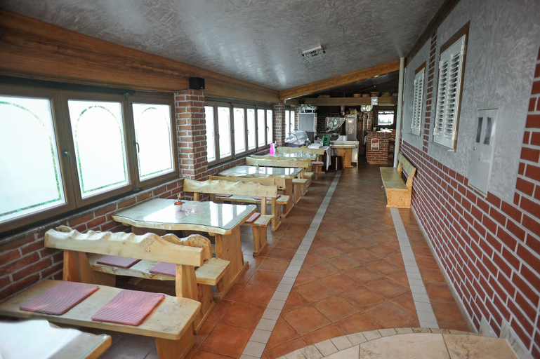 Food & Drinks 5, Vila Caska, Novalja