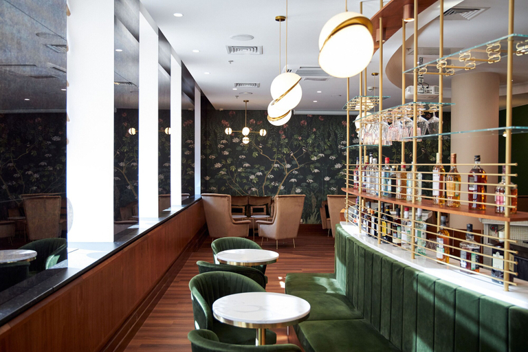 Food & Drinks 5, River Palace Hotel, Sankt-Peterburg gorsovet