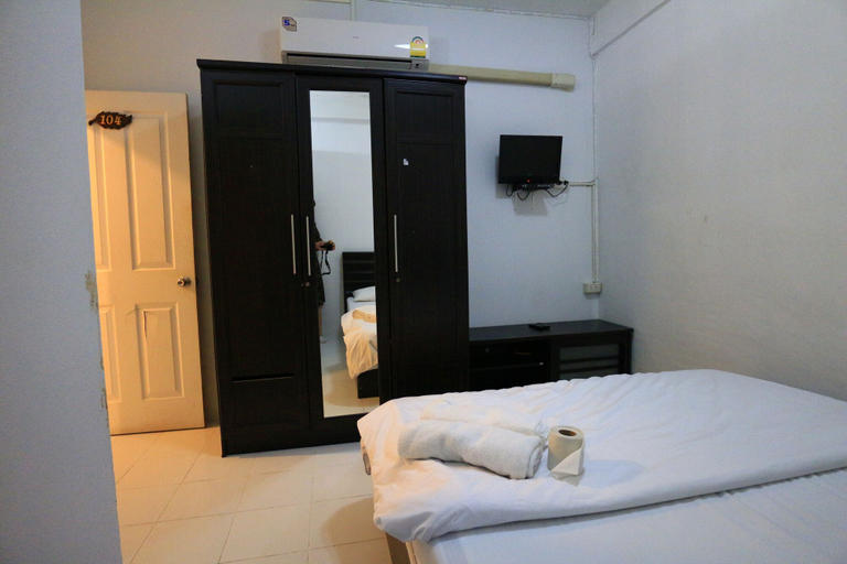 Bedroom 3, Bann Bunga, Ratchathewi