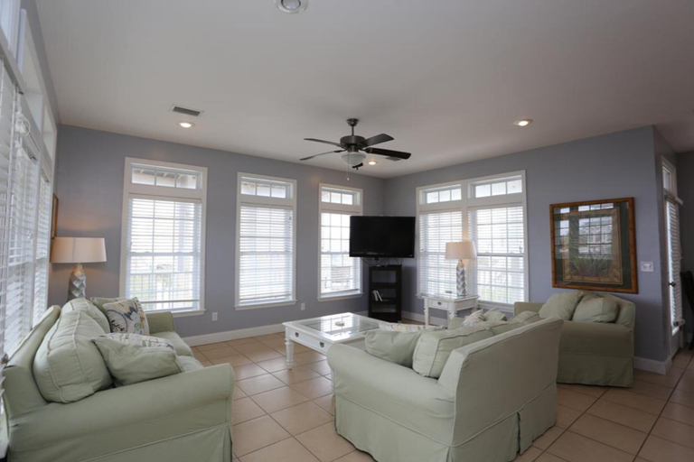 Others 5, Cape Oasis, Gulf