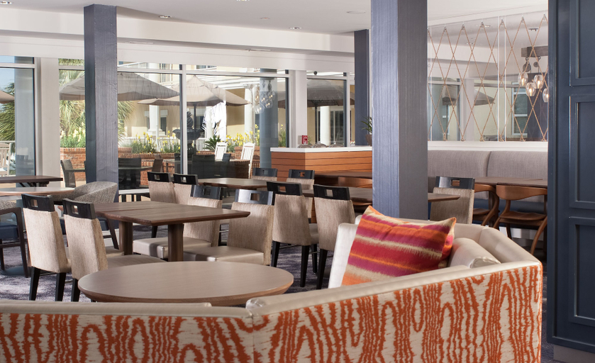 Food & Drinks 5, Courtyard Charleston Waterfront by Marriott, Charleston