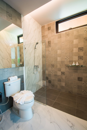 Bathroom 4, Goodnight Phuket Villa, Pulau Phuket