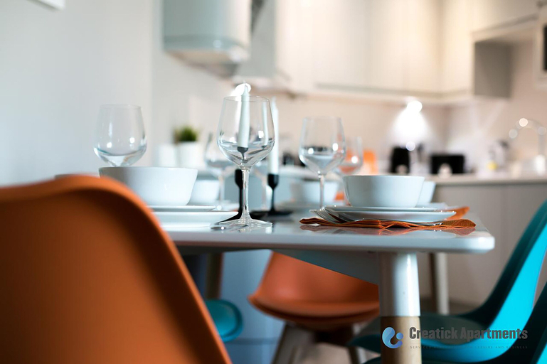 Food & Drinks, Green Diamond by Creatick Apartments, Brighton and Hove