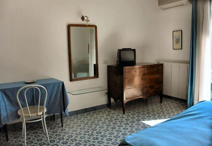 Bedroom 3, Hotel Lidomare, Salerno