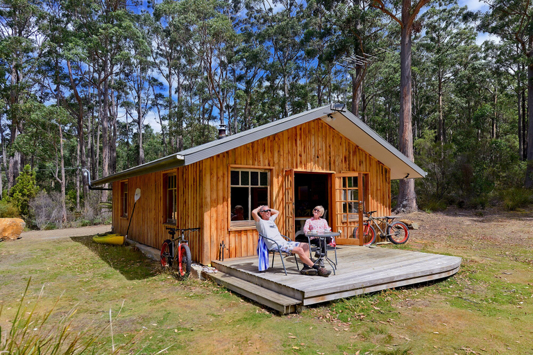 Sport & Beauty, Saintys Creek Cottage, Kingborough