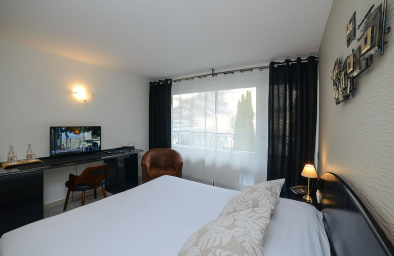 Bedroom 3, Hôtel Restaurant Novalaise Plage, Savoie