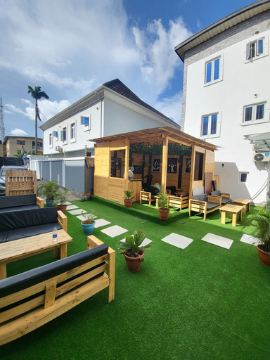 Exterior & Views 2, Villa Palazzo Hotel and Apartments, Kosofe