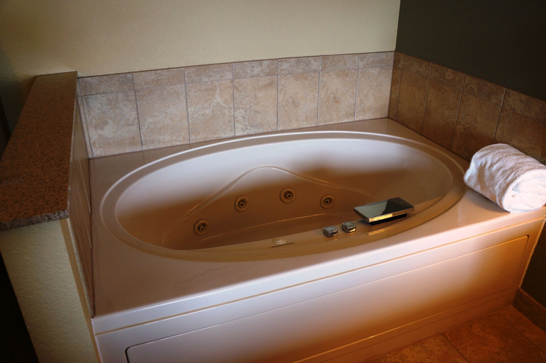 Bathroom 4, AmericInn by Wyndham Newton, Jasper