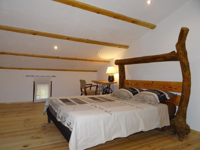 Bedroom 5, Chambre d'hôte le Mas du Galibot, Gard
