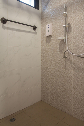 Bathroom 4, Rest24 Residence, Bang Rak