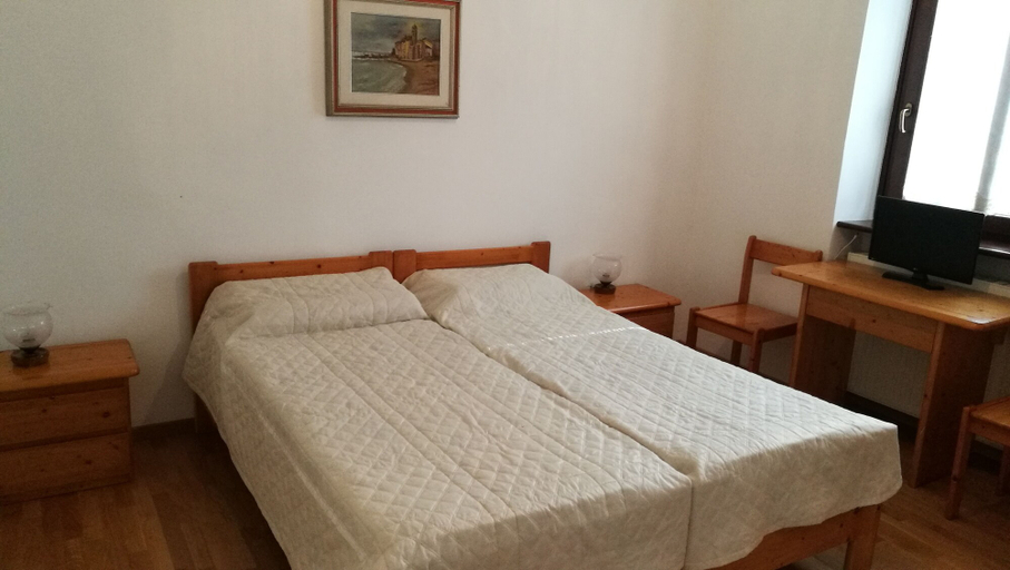 Bedroom 4, Le Cicogne, Trento