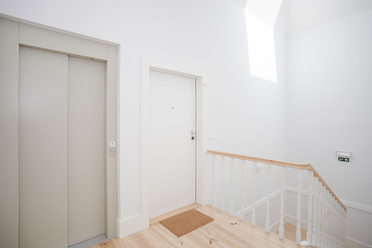 Others 5, Liiiving in Porto-City View Apartment 4T, Porto