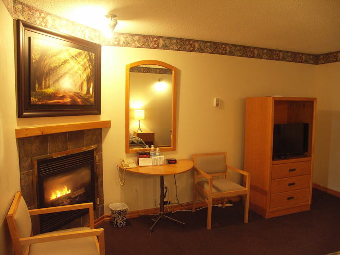 Others 5, Rainbow Inn, Muskoka