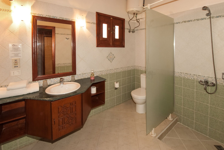 Bathroom 5, The Oasis Dive Resort, Marsa 'Alam