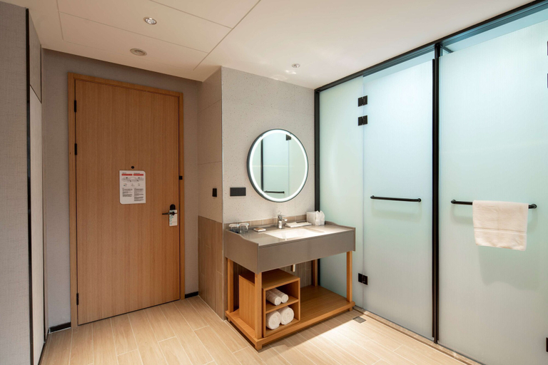 Bathroom 4, Hilton Garden Inn Guizhou Maotai Town, Zunyi