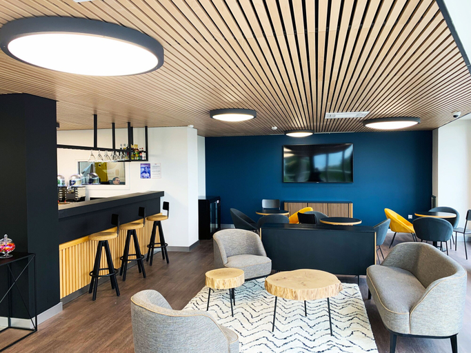Food & Drinks 5, All Suites Appart Hôtel | Palaiseau - Massy TGV, Essonne