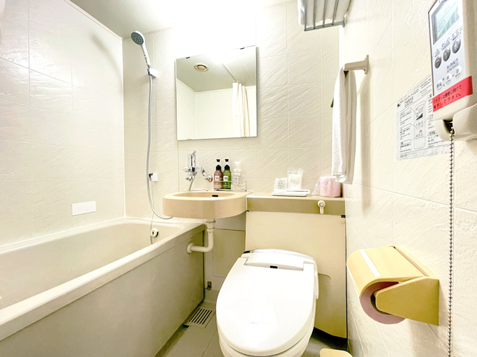Bathroom 5, Miyako Daiichi Hotel, Miyakojima