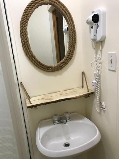 Bathroom 3, auberge maison gagne, La Haute-Côte-Nord