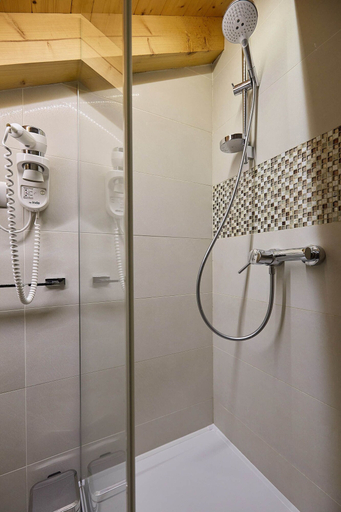 Bathroom 3, B-17 APARTMENTS, Dubrovnik
