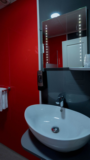 Bathroom 3, Hôtel Rocade, Ariège